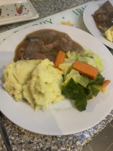 Kidney casserole with mashed potatoes