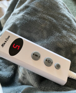 Thermostat on a heated blanket